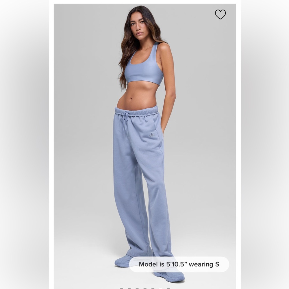 NWT! ALO Yoga Accolade Straight Leg Sweatpant
